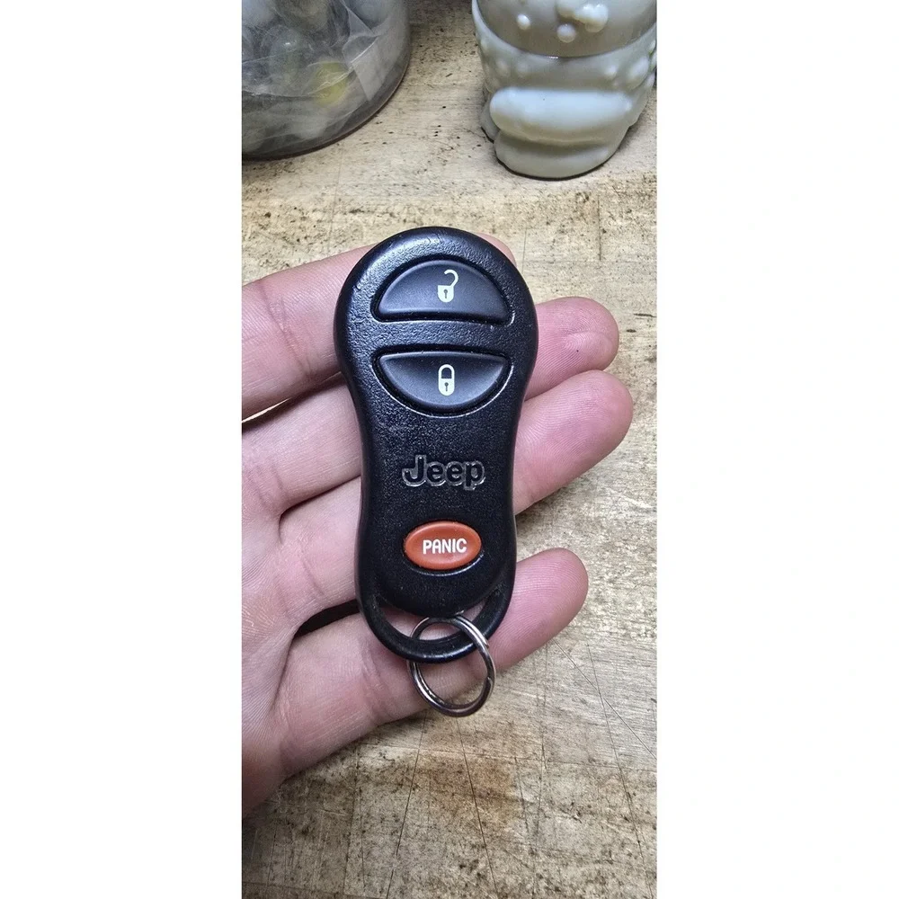 TRW keyless entry remote fob for Jeep vehicles 1999-2004 Jeep Grand Cherokee.